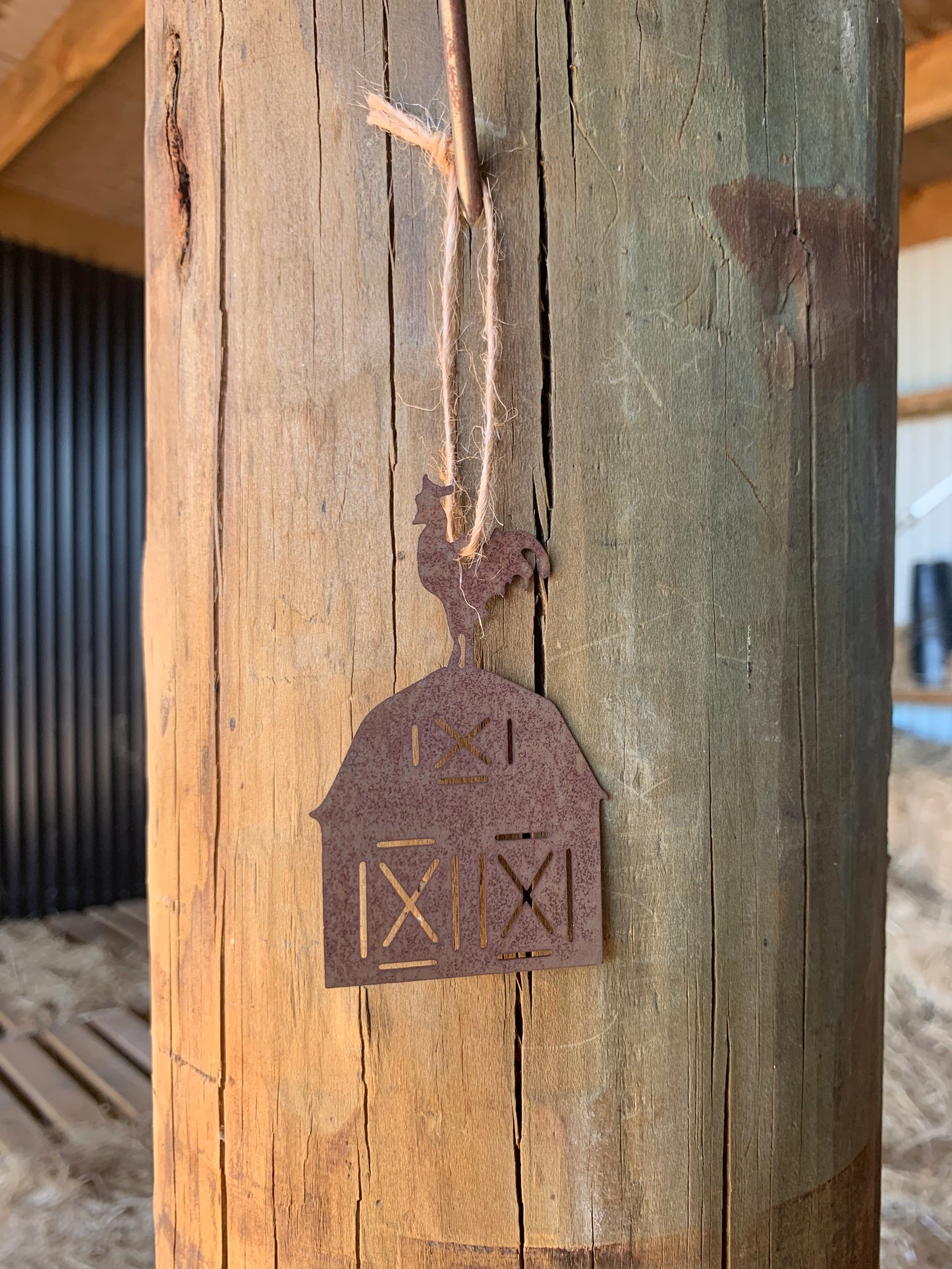 Metal decoration - Barn