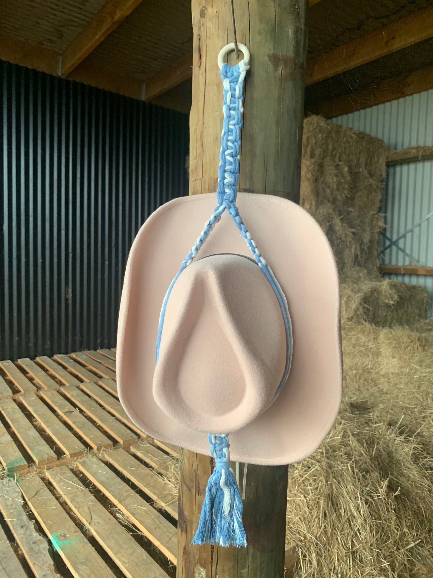 Hat hanger - Blue/White