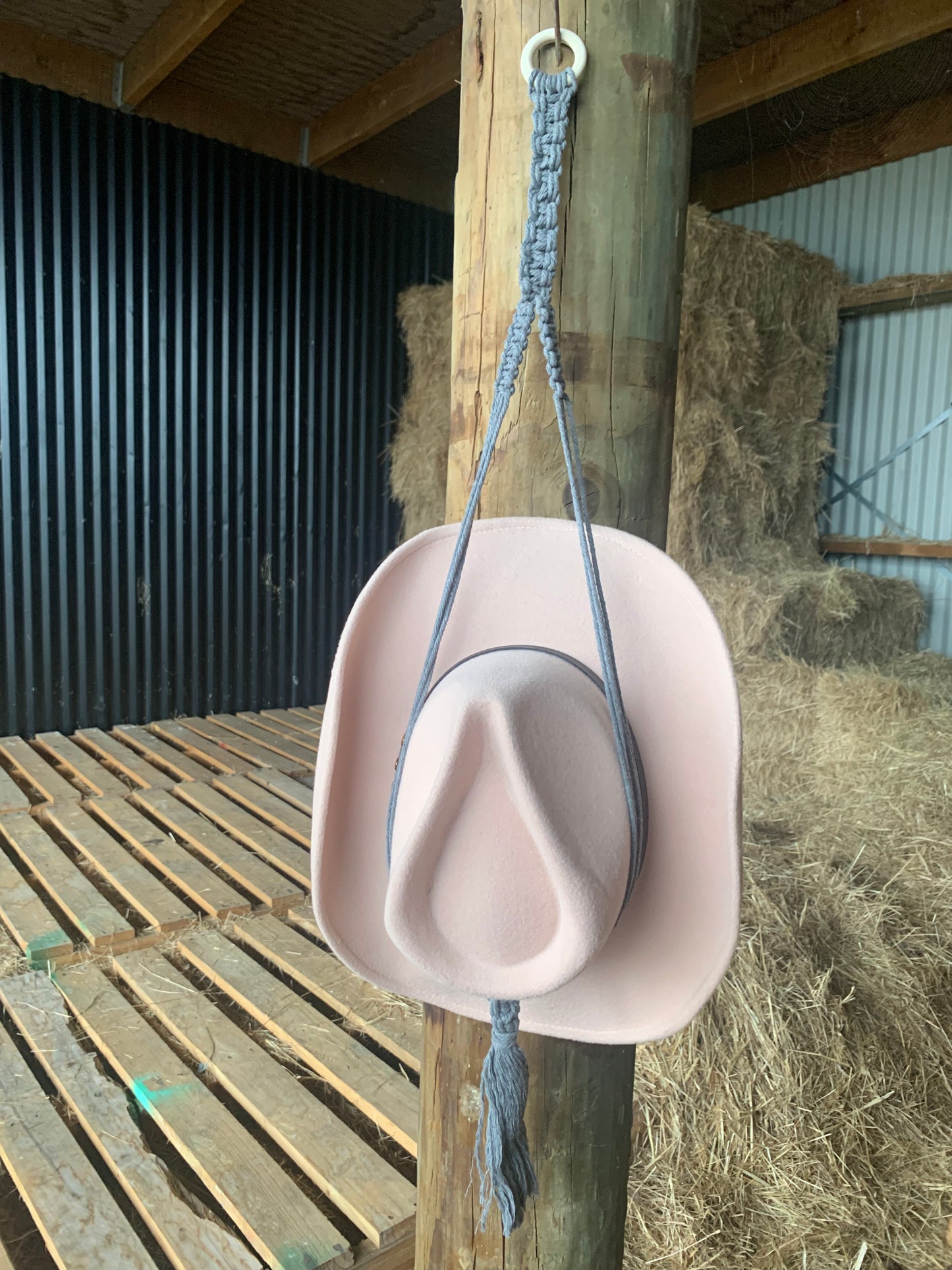 Hat hanger - Grey