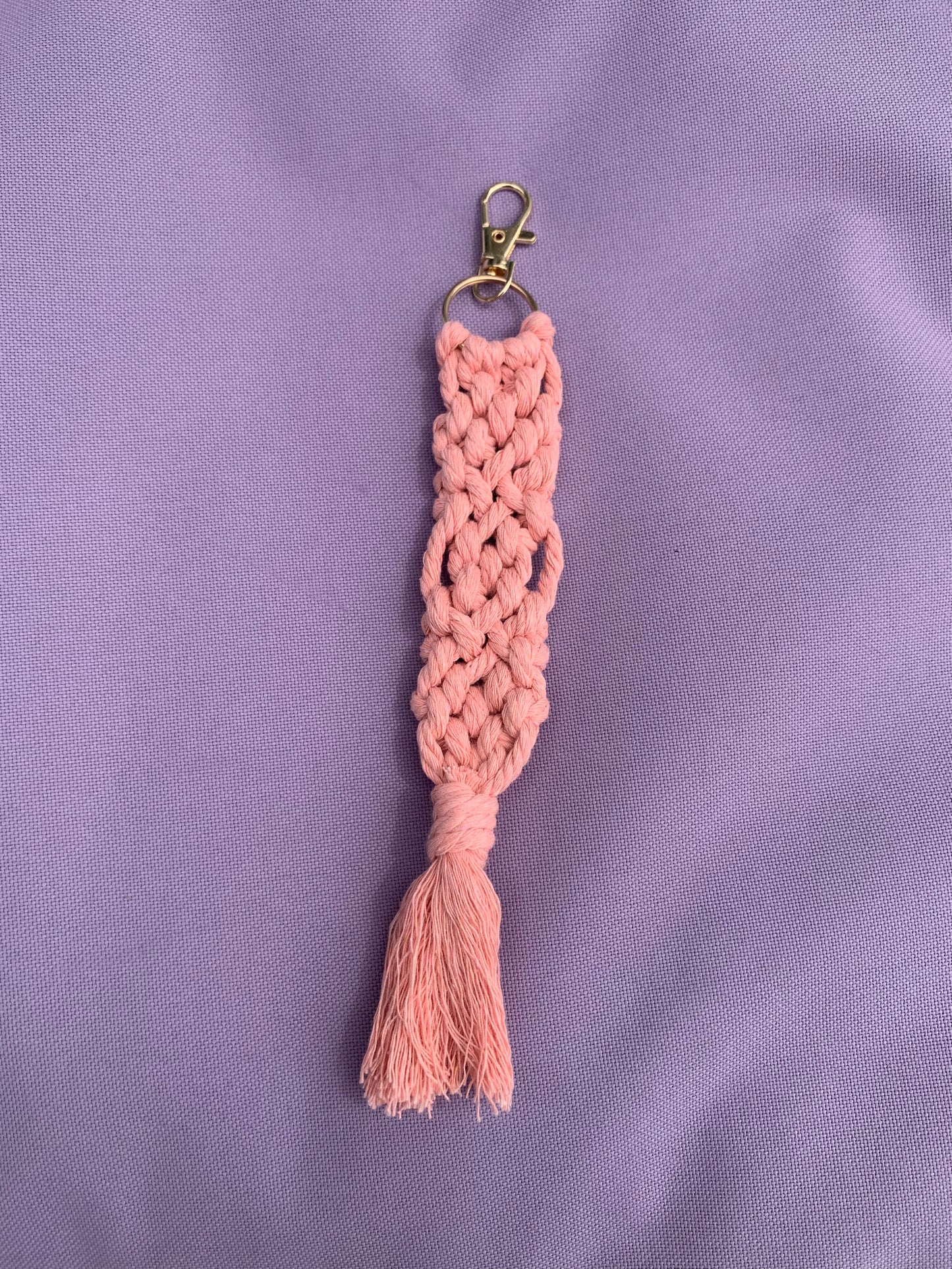 Macrame key chain - PINK